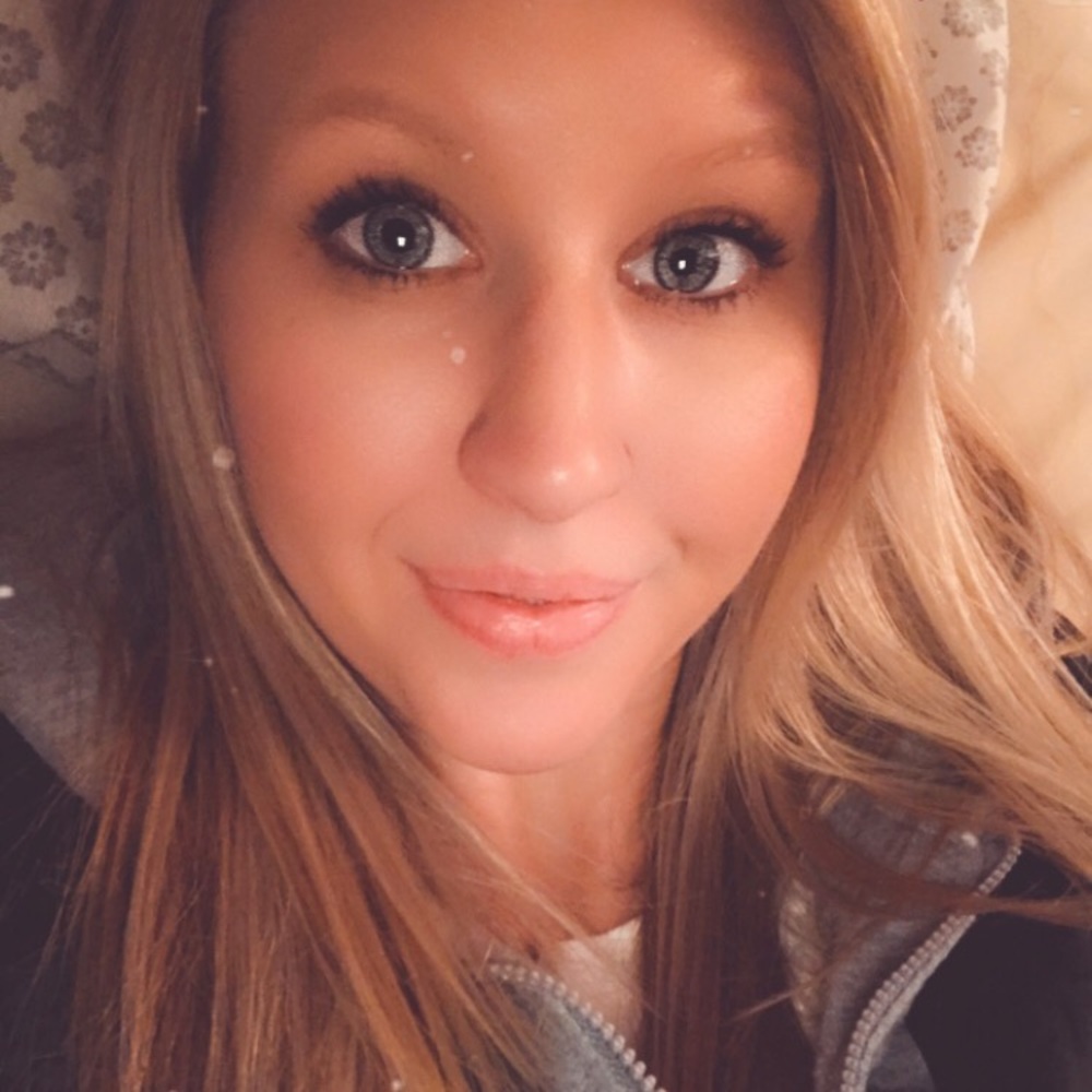 Meet your Posher, Lacey